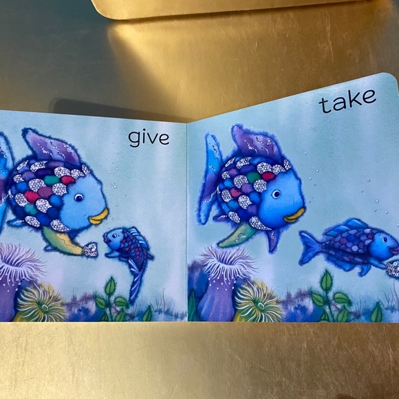 RAINBOW FISH VINTAGE HARDCOVER BOARD BOOK BUNDLE OF 2 MARCUS PFISTER 1996 & 2005 - Picture 13 of 14